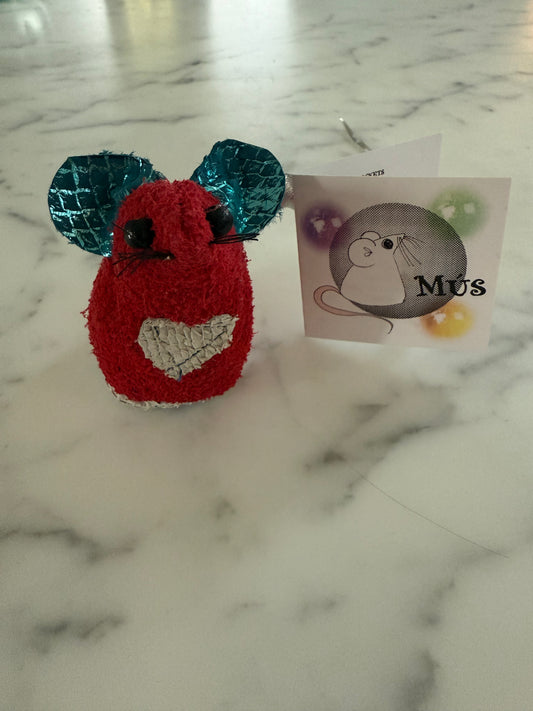 Rauð mús - Red mouse